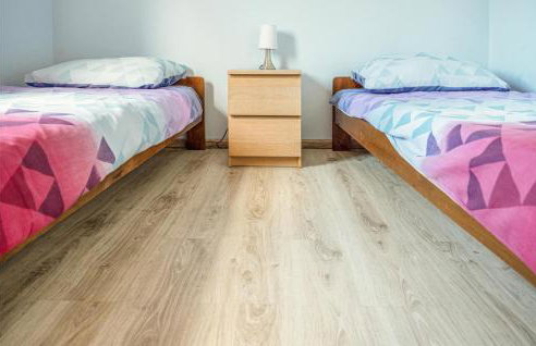 2 Bedroom Amazing Home In Ploskinia - Foto 22