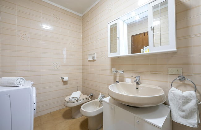 Alma - Near Lake in Salo - Photo 17