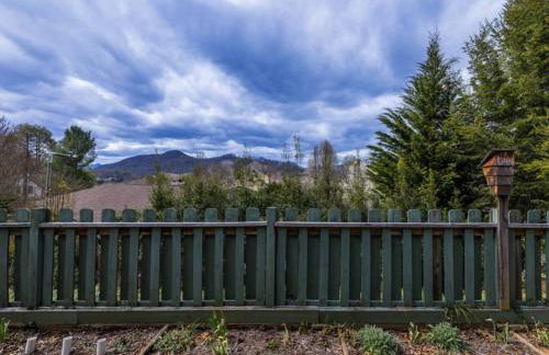 Secret Garden Getaway - Apartment in Asheville near the Great Smokey Mountains! - Foto 4