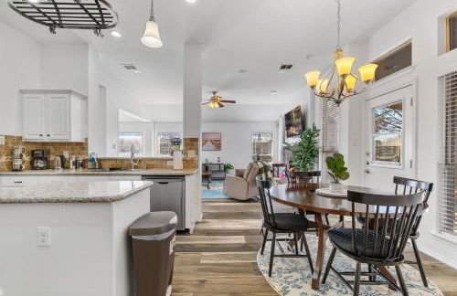 Frisco Escape Oasis Home w/Spa - Foto 12