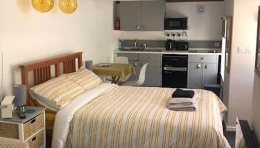 Bracken's Retreat - Photo 2