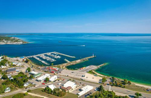 Cozy Apt Less Than 1 Mi Near Lake Huron and Mackinac Island! - Foto 25
