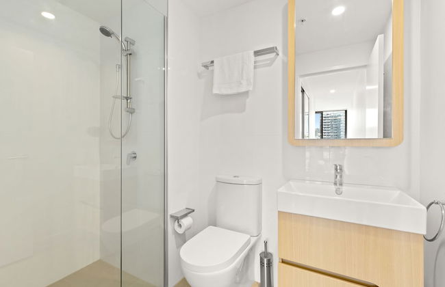 South Brisbane 2 Bedrooms Apartment with Free Parking by KozyGuru - Photo 9