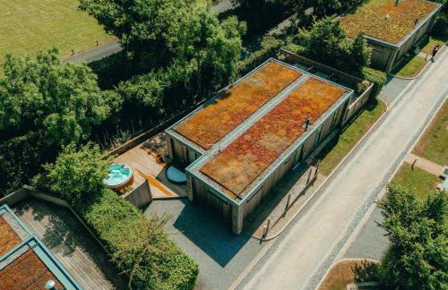 Cedar Lodge, Strawberryfield Park - Photo 18