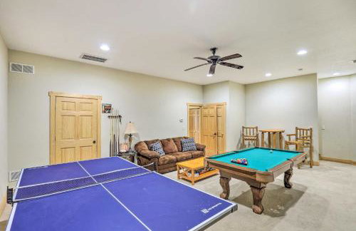 Getaway Chalet in Mars Hill with Hot Tub and Views! - Foto 12