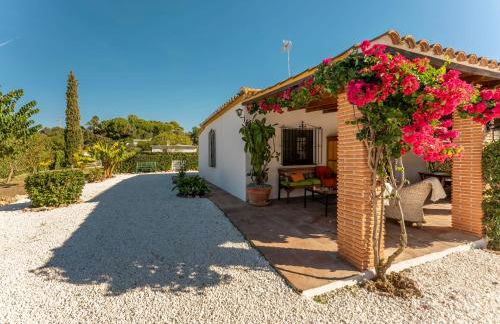 Villa con piscina cerca de la playa - Photo 14