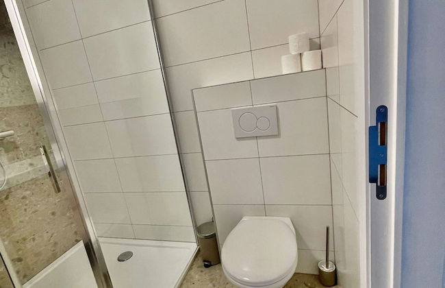 Luxury 2BR 2BA Near Fashion District by Oneluxstay - Foto 76