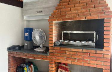 Casa com PISCINA no Centro - Foto 3