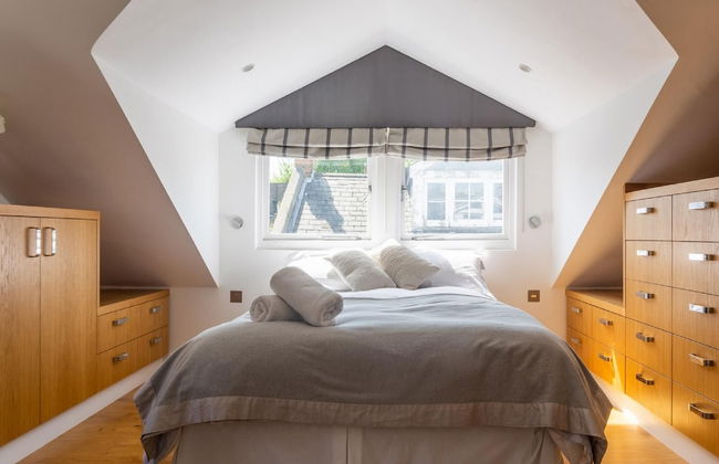 NEW Stunning 5BD Kensington House - Photo 8