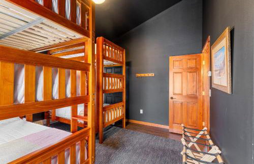 30 Miles to Yellowstone Hot Tub Game Room AC - Foto 26