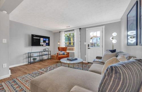 Renovated townhome on bike path includes bikes - Foto 6