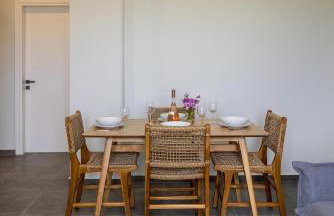 Elia Syros - Photo 4