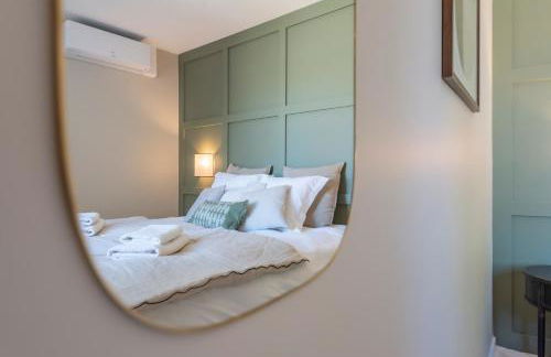 Le Cosy Chic . Proche gare . Centre-ville Mâcon . Neuf . Climatisation . Design . Wifi . - Foto 16