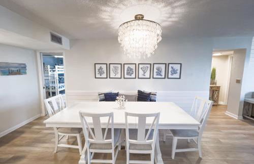 Luxury, Direct Oceanfront Unit and Balcony, Northeast Corner, Heated Pool, Garage Parking - Photo 23