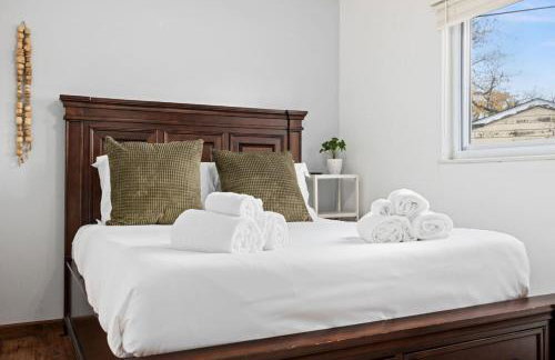 Poolside Palisade - A Fun Family Retreat for 6 - Foto 32