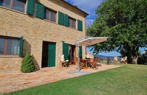 Cottage in Montelabbate with Pool & Forest - Foto 18