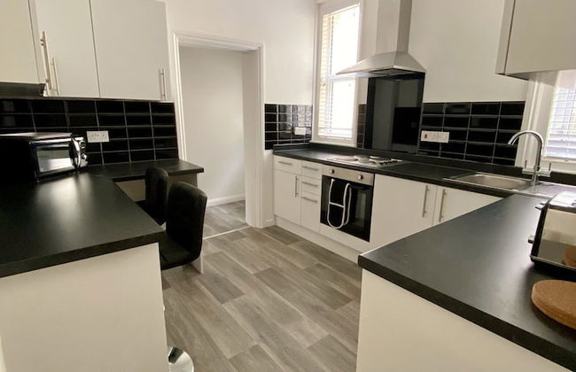 Spacious Two Bed Apartment in Poole - Foto 14