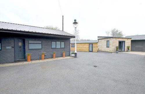 Gorgeous 3BD Cottage in the Heart of Guildford - Foto 27