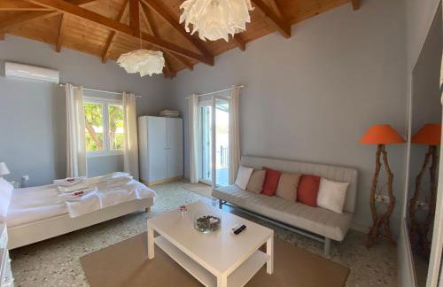 Sea House Kitries - Photo 11