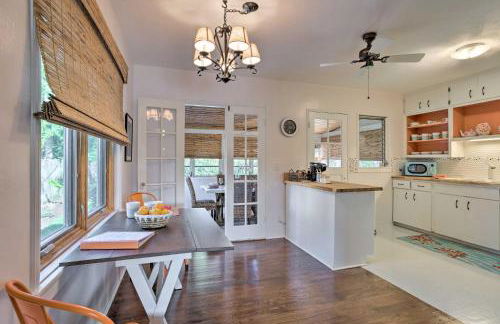 Yard and Hot Tub Historic Lake Worth Cottage! - Photo 8