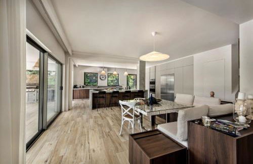 Dazzling Almancil Villa Villa Magorian 4 Bedrooms Spacious Furnished - Photo 17