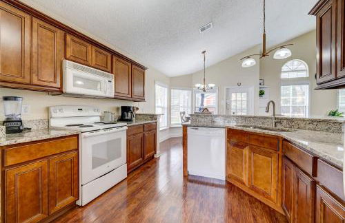 Sun Kissed Pool Home in Kissimmee - Foto 3