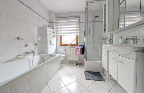 Schöne 2-Raumwohnung inklusive Infrarot-Wärmekabine - Foto 5