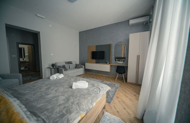 Manoir Apartments - Photo 32