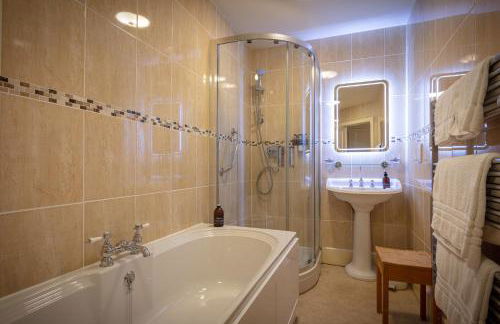 Glengarry Castle Hotel - Photo 42