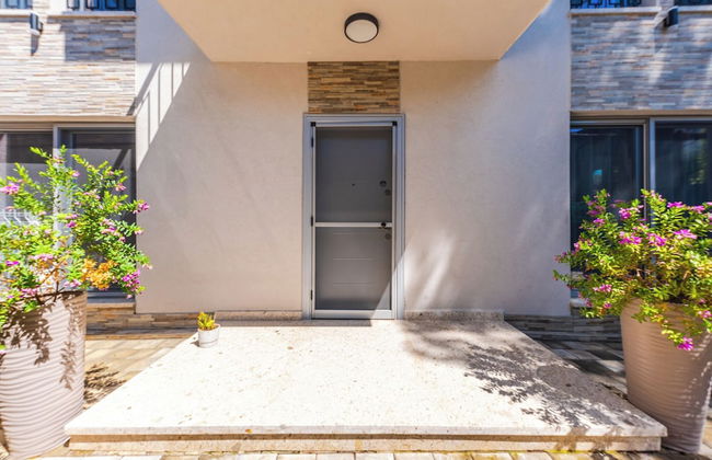 Brand New Apartment Villa 2 - Photo 48