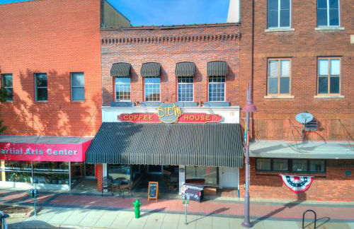 Cozy Stay at 229 Main St Perfect Ames Location - Foto 31