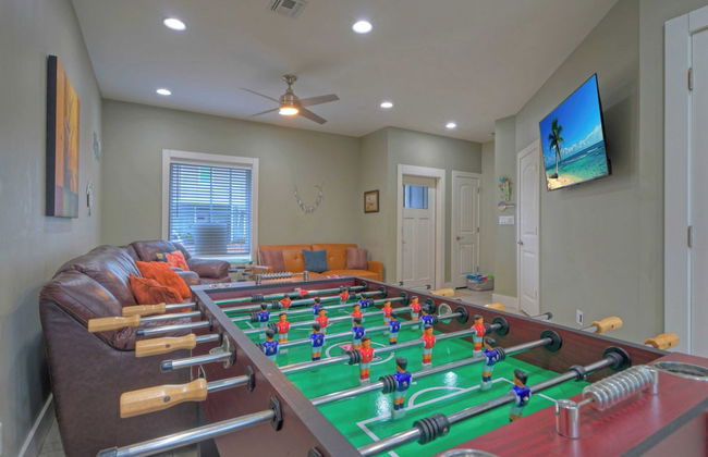 Ridley Retreat Community Pool, Mins to the Beach Corpus Christi + Port A - Foto 3