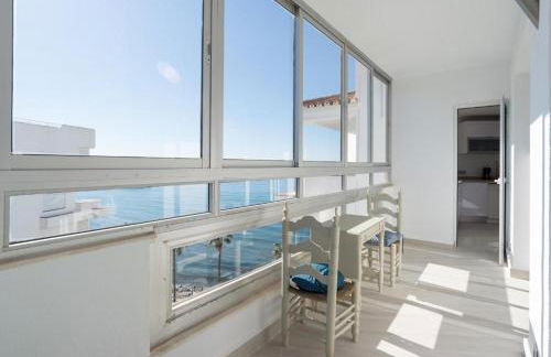 SEA VIEW & BEACH ACCESS - Center - Parking - Photo 27