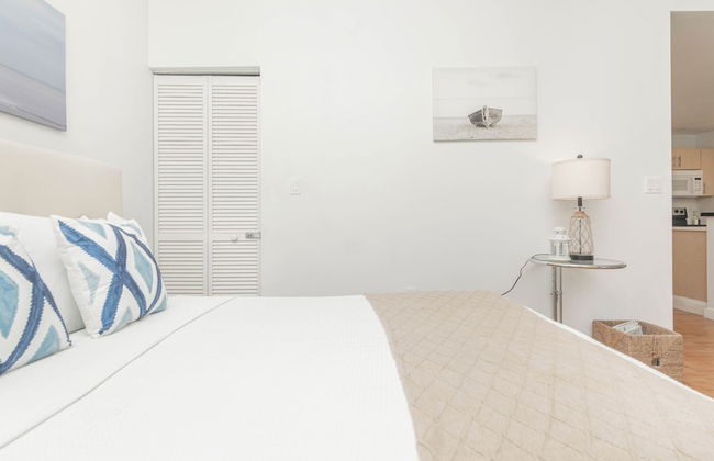 Boutique Apartments Convention Center - Photo 15