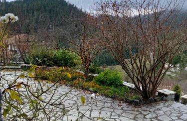 Elati's traditional and cosy home - Photo 13