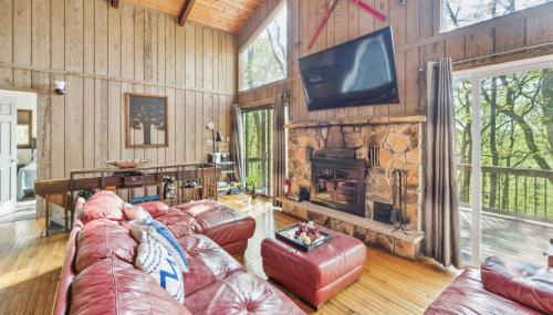 Charming Porter House in the heart of the Poconos chalet - Foto 4