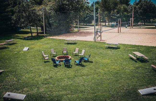 Edge-O-Dells Resort - 21 and Older - Photo 47