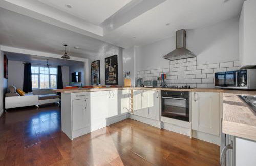 2 Bedroom Bungalow with Garden and Parking - Foto 16