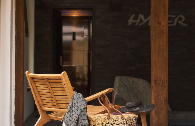 Swifts Return in Lower Ashton - Foto 8