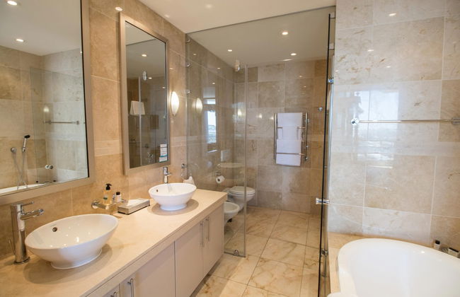 Waterfront Marina 2 Bedroom Yacht View - Foto 15