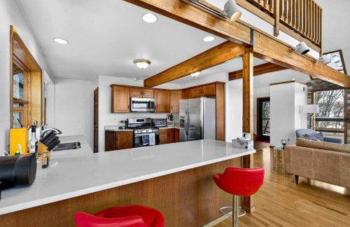 Modern Mountain Cabin with Hot Tub and Game Room Near Moorefield, West Virginia - Foto 30