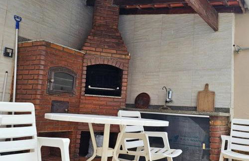 Belíssima Casa a Beira Mar com Piscina Aquecida Cobrado a Parte, 5 Quartos com Ar Condicionado, Amplo Salão de Jogos com Mesas de Bilhar e Pebolim, Amplo Espaço Externo com Churrasqueira em Deck Gourmet Coberto frente a Piscina,Tudo isso á Beira Mar - Photo 17