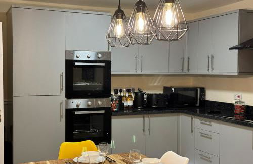 Large House for 21 - Nottingham City - Photo 14