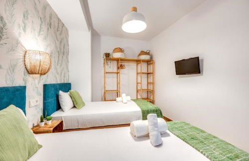 Charming Apartment in Heart of Malaga - Photo 2