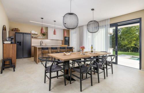 Villa Castanea by Villsy - Photo 10