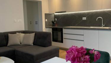 Penny Epetium - Foto 4