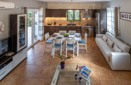 "Villa ANDREAS" - Photo 32