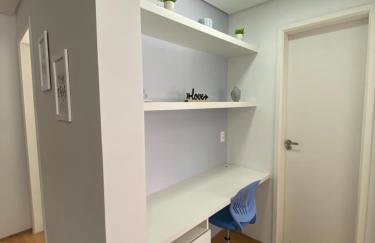 101- Lindo Apartamento Amplo e decorado, 2 quartos, sala, cozinha completa, mobiliario moderno, lavanderia , Excelente localização no bairro Bigorrilho - Photo 16