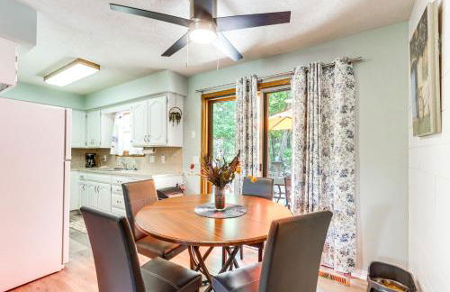 Hot Tub and Fire Pit Holiday Island Getaway! - Foto 6