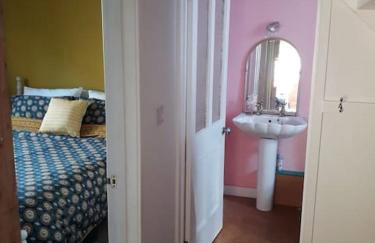 Bright cosy house, garden, central to town & beach - Foto 17